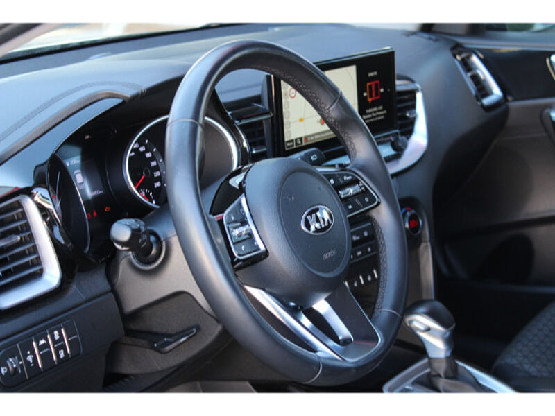 Kia CEED 1.6 CRDi Vision AT Navi Komfort cee'd