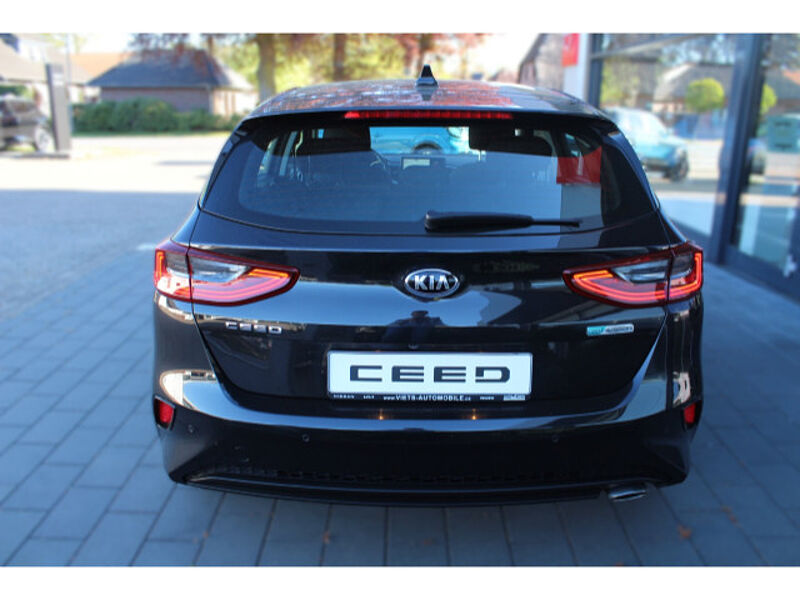Kia CEED 1.6 CRDi Vision AT Navi Komfort cee'd