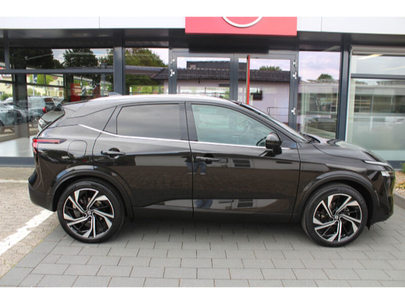 Nissan Qashqai 1.3 DIG-T Tekna+ Leder 20 Zoll