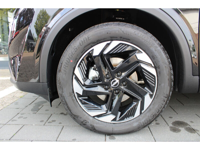 Nissan Qashqai 1.3 DIG-T N-Connecta Winter