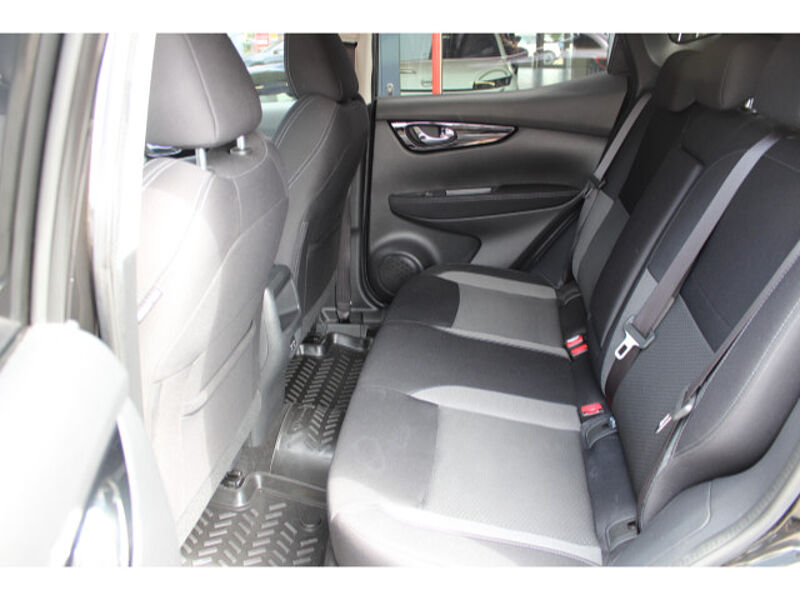 Nissan Qashqai 1.3 DIG-T ZAMA Navi Panoramaglasdach