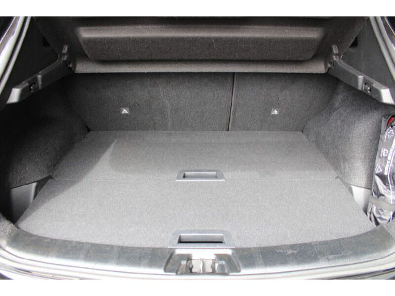 Nissan Qashqai 1.3 DIG-T ZAMA Navi Panoramaglasdach