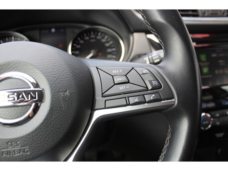 Nissan Qashqai 1.3 DIG-T ZAMA Navi Panoramaglasdach