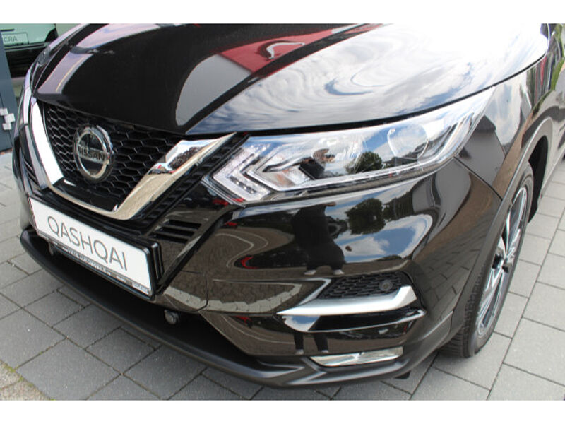 Nissan Qashqai 1.3 DIG-T ZAMA Navi Panoramaglasdach
