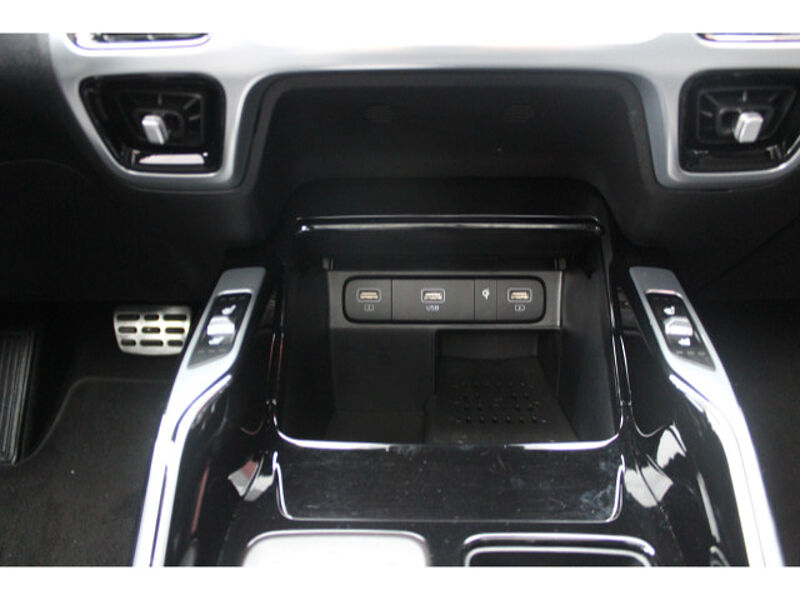 Kia Sorento AWD 2.2 CRDi Platinum Leder AHK LED SD