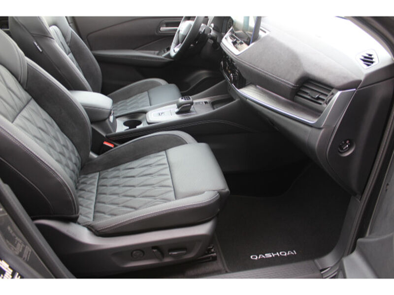Nissan Qashqai 1.3 DIG-T Tekna+ Automatik 20 Zoll
