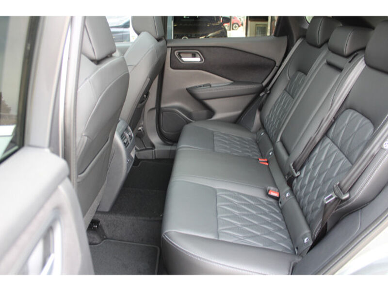 Nissan Qashqai 1.3 DIG-T Tekna+ Automatik 20 Zoll