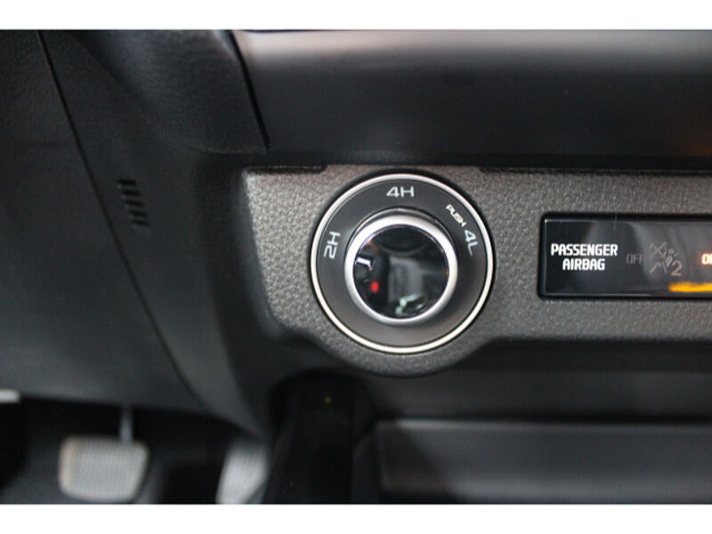 Isuzu D-Max 4x4 Double Cab 2.2 D V-CROSS Automatik