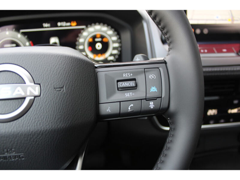 Nissan Qashqai 1.3 DIG-T Tekna+ Automatik 20 Zoll