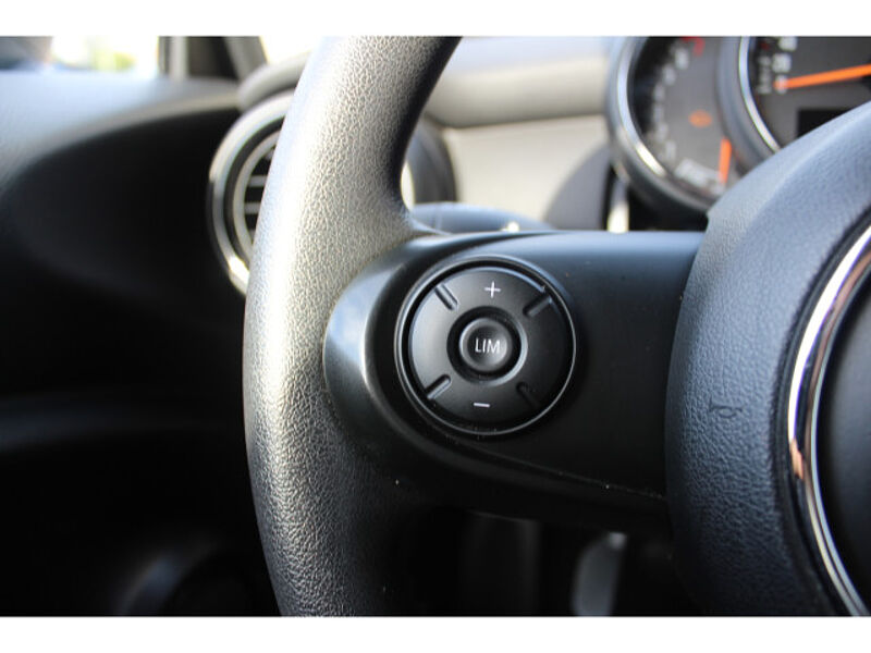 MINI One 1.5 Automatik Sitzheizung PDC Klimaautom