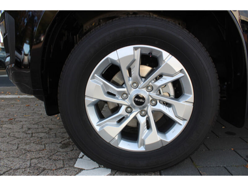 Isuzu D-Max 4x4 Space Cab 2.2 D LS Automatik