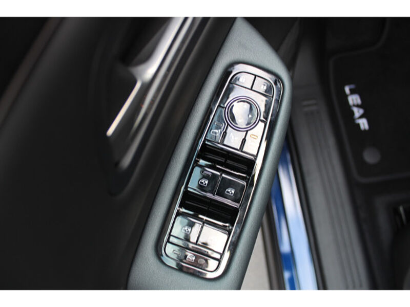 Nissan Leaf 75 kWh Advance 2Farben