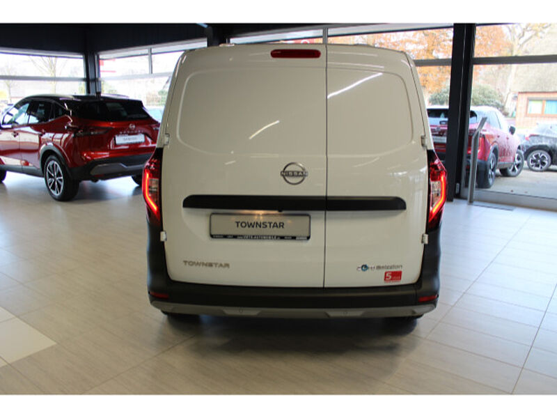 Nissan Townstar EV Kasten L1 N-Connecta CCS Navi 360° EV Kasten L1 N-Connecta CCS Navi 360°