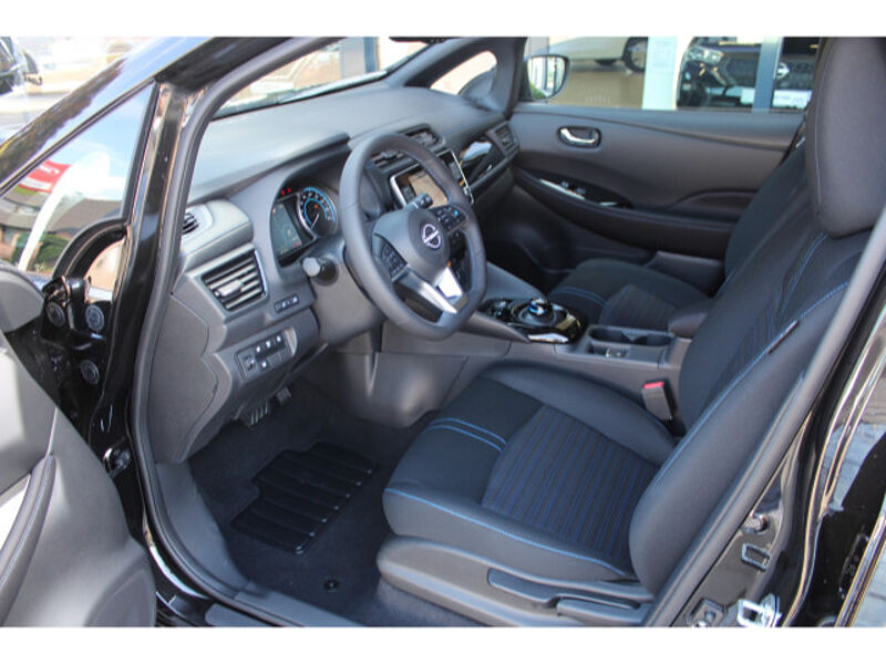 Nissan Leaf 39 kWh N-Connecta LED Winter 39 kWh N-Connecta LED Winter