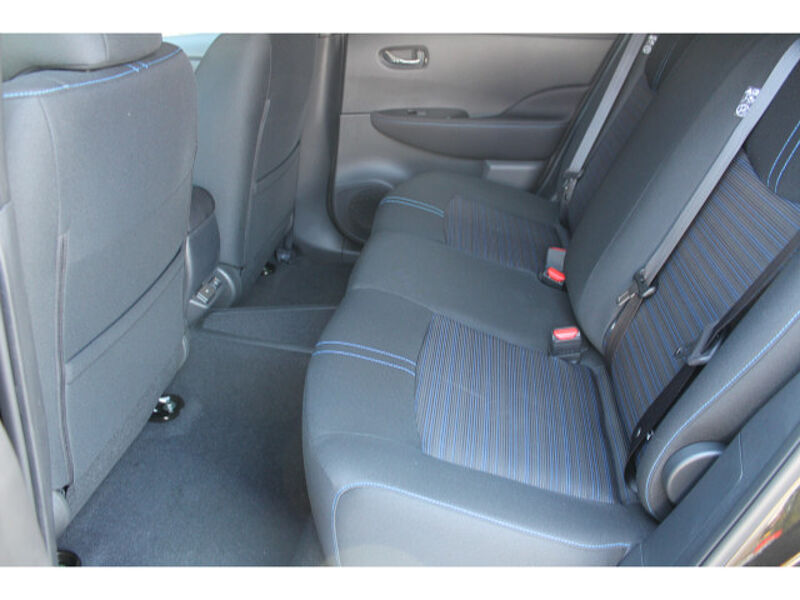 Nissan Leaf 39 kWh N-Connecta LED Winter 39 kWh N-Connecta LED Winter